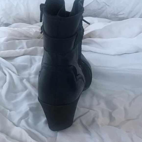 Cloud booties with comfortable soft leather - Picture 5 of 6